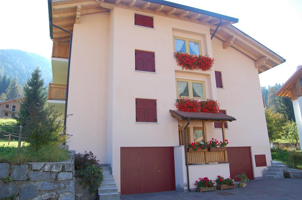 Appartamenti Welcome In Val Di Sole Casa Orti Ossana Bagian luar foto
